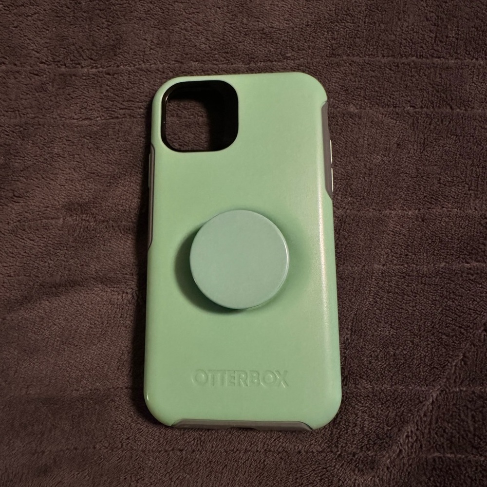 OtterBox Mint Green Phone Case with Grip
